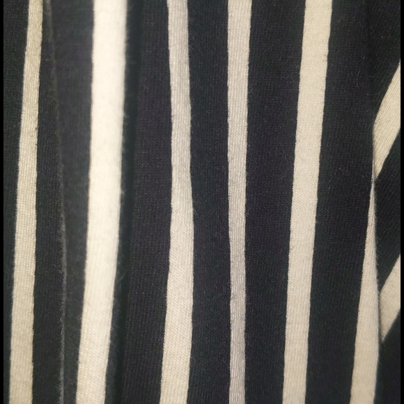 Striped halter dress - Picture 2 of 5